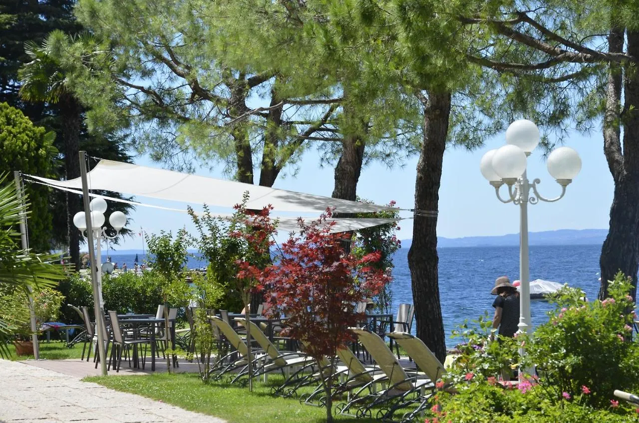 Hotel Du Lac - Relax Attitude Hotel Brenzone sul Garda