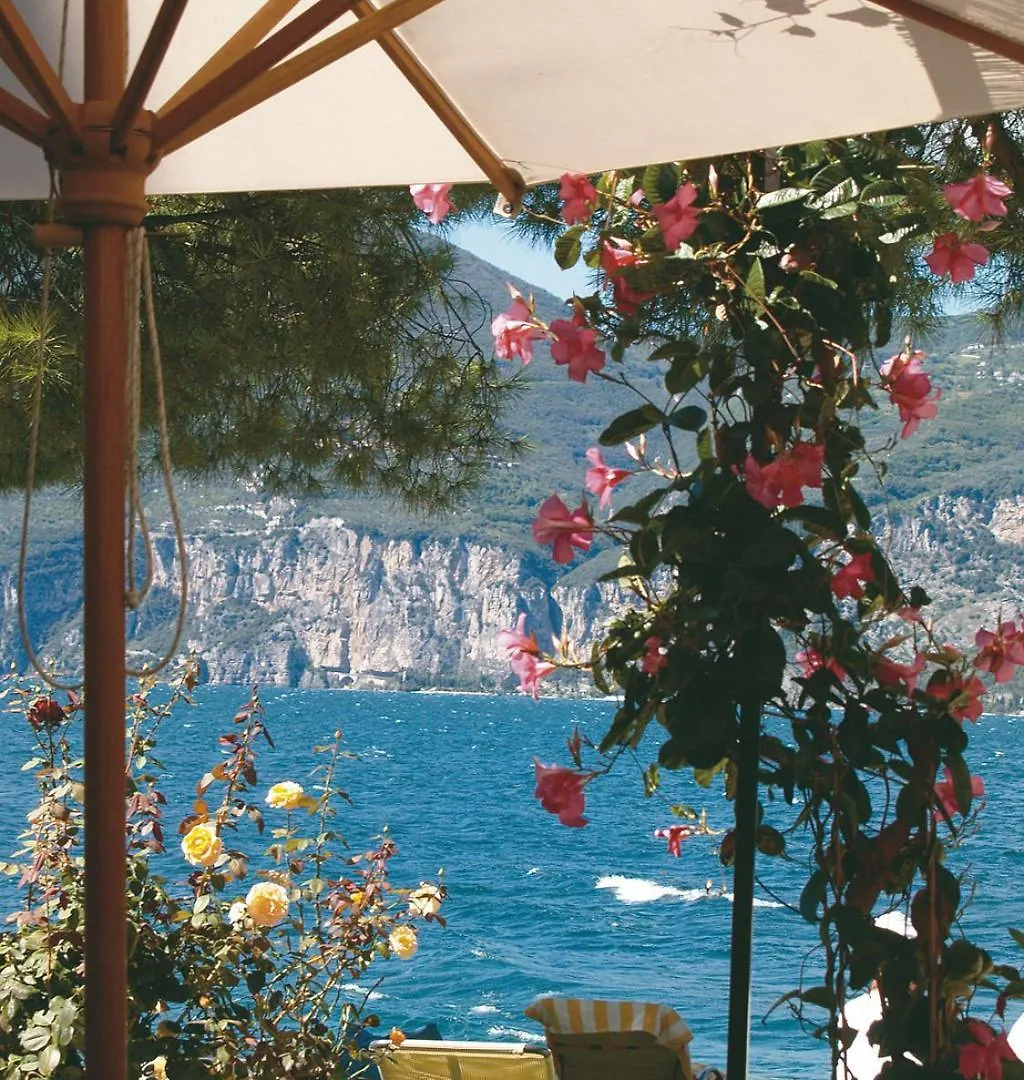 Hotel Du Lac - Relax Attitude Hotel Brenzone sul Garda 4*,  Italy