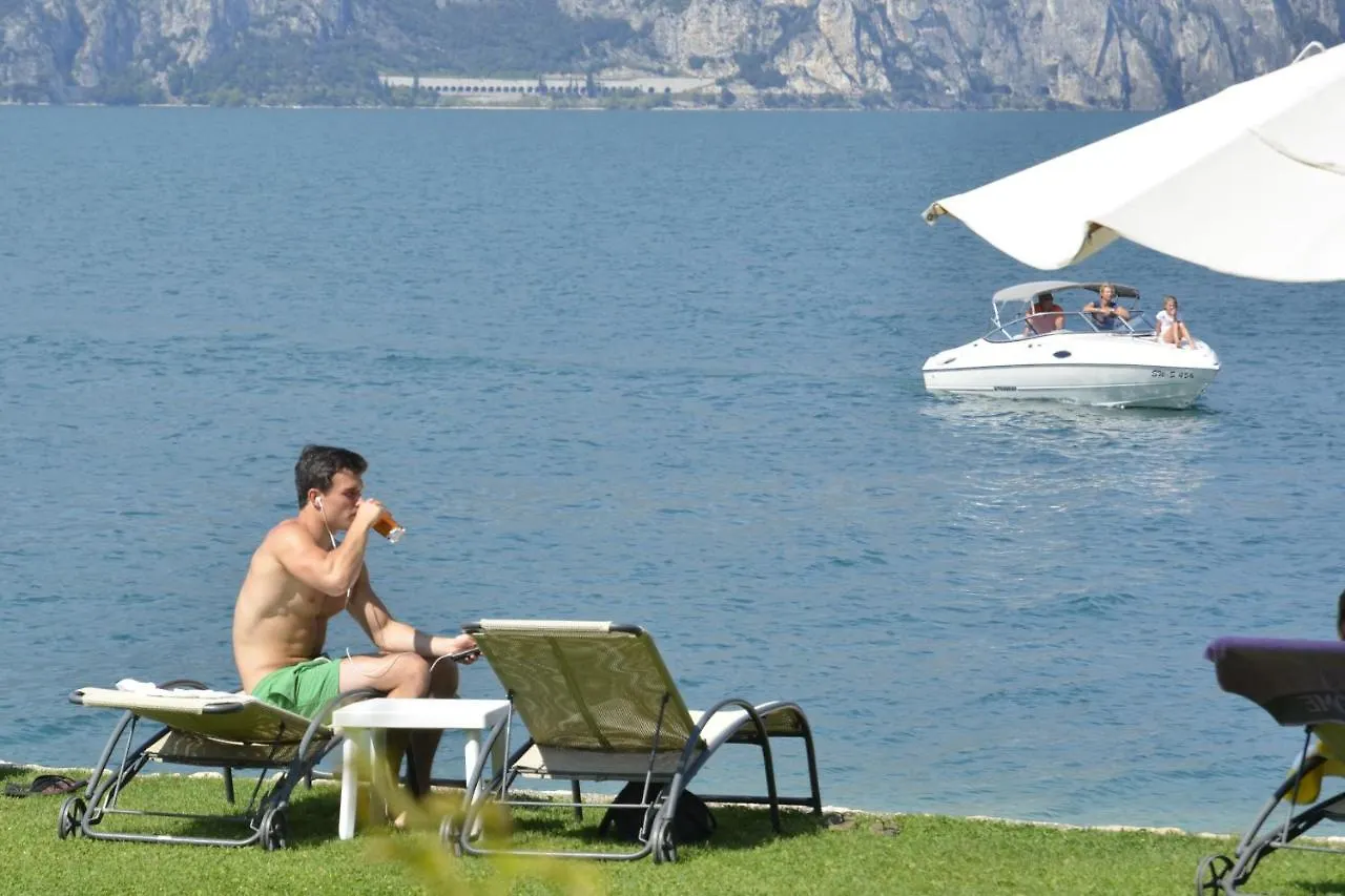 ****  Hotel Du Lac - Relax Attitude Hotel Brenzone sul Garda Olaszország